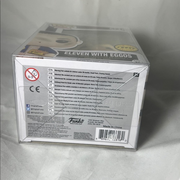 Funko Pop Stranger Things Eleven with Eggos 421 Chase variant blonde wig - Picture 6 of 6